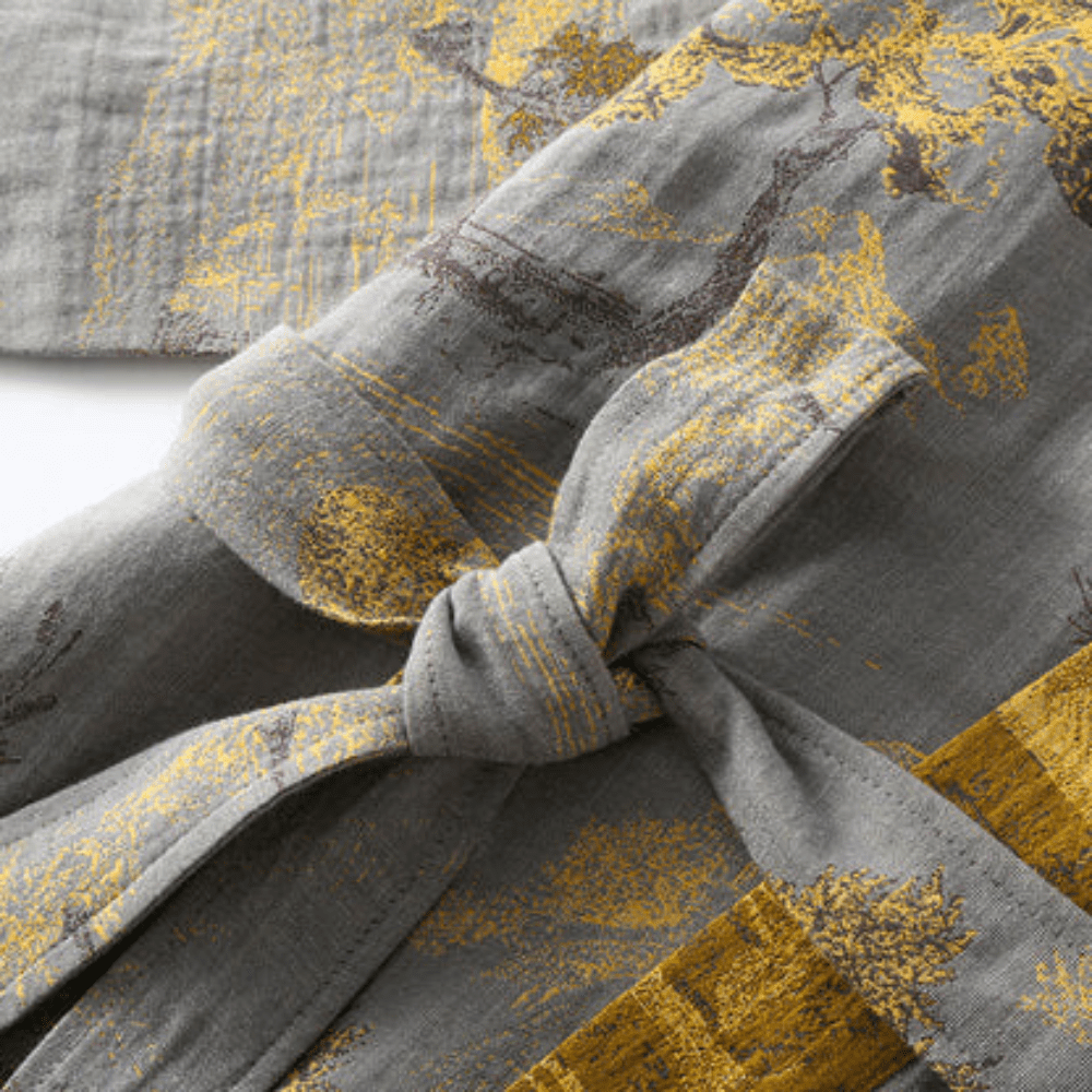 Albornoz para mujer con estampado de árboles