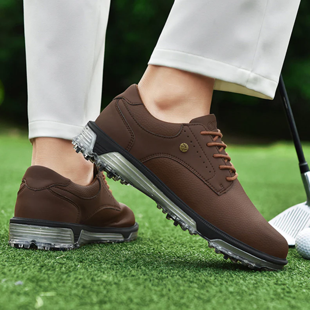 Zapatos de golf para hombre de corte bajo con suela con tacos