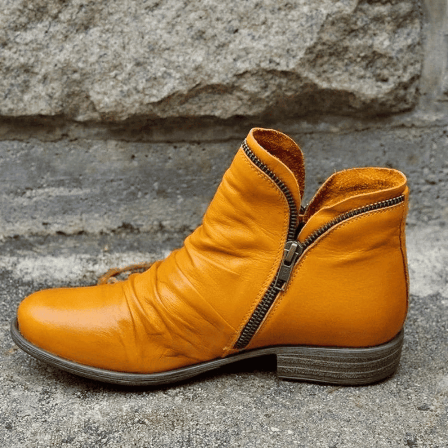 Botines de Mujer con Caña Fruncida - Tacón Bajo