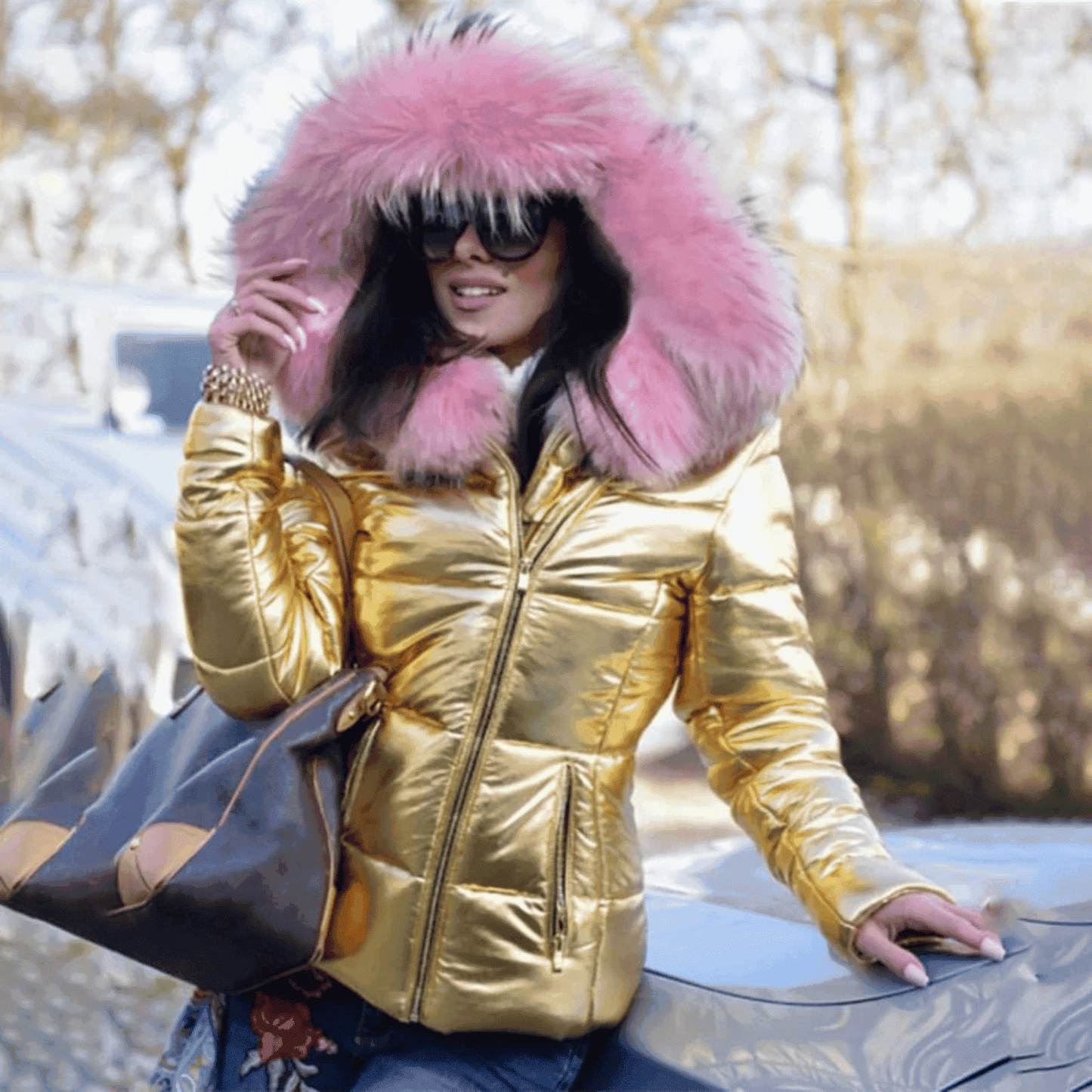Chaqueta Acolchada de Mujer - Corte Entallado con Capucha