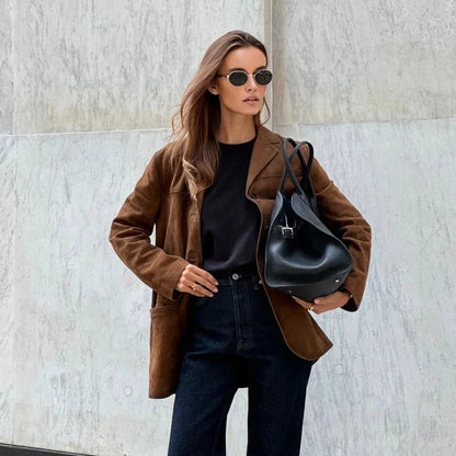 Chaqueta Tipo Blazer de Mujer - Solapas y Cierre con Botones