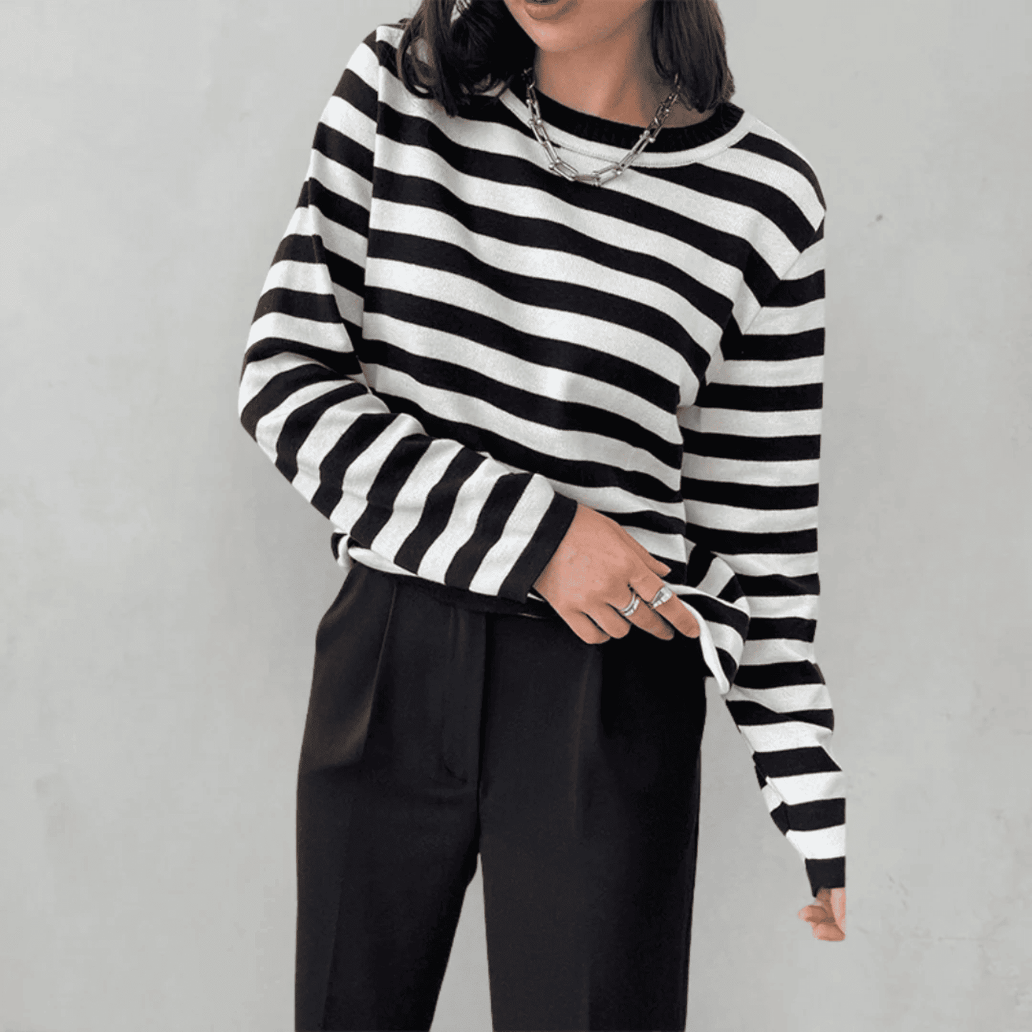 Jersey de Mujer - Cuello Redondo y Diseño de Rayas
