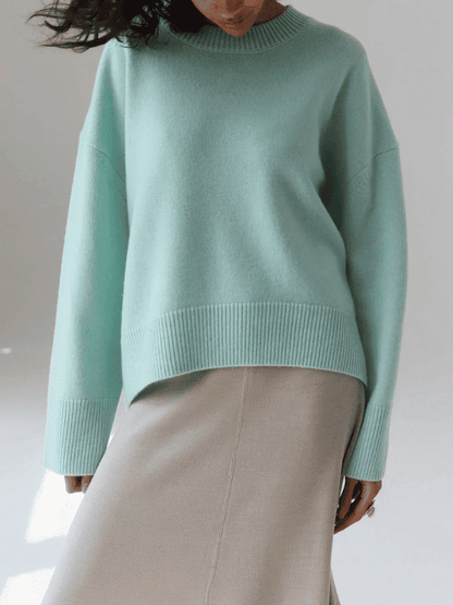 Jersey de Mujer de Corte Amplio - Cuello Barco y Diseño Drapeado