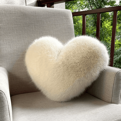 Almohada de peluche con forma de corazón