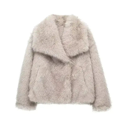 Chaqueta de Pelo de Mujer - Cuello Amplio y Corte Corto
