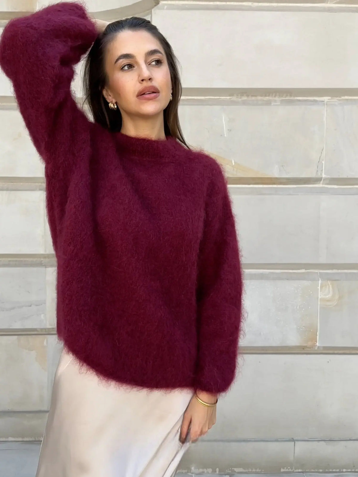 Jersey de Mujer - Cuello Redondo y Acabado de Pelo
