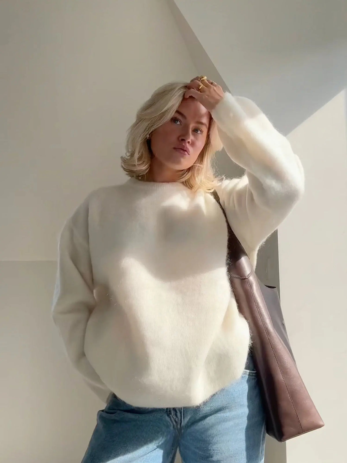 Jersey de Mujer - Cuello Redondo y Acabado de Pelo