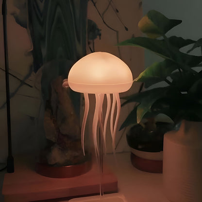 Lámpara de medusa con tentáculos colgantes