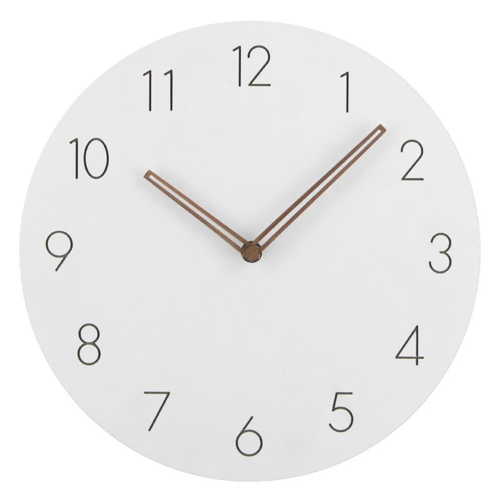 Reloj de pared analógico redondo con números arábigos