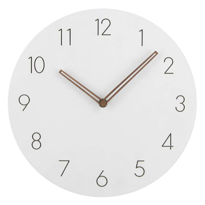Reloj de pared analógico redondo con números arábigos