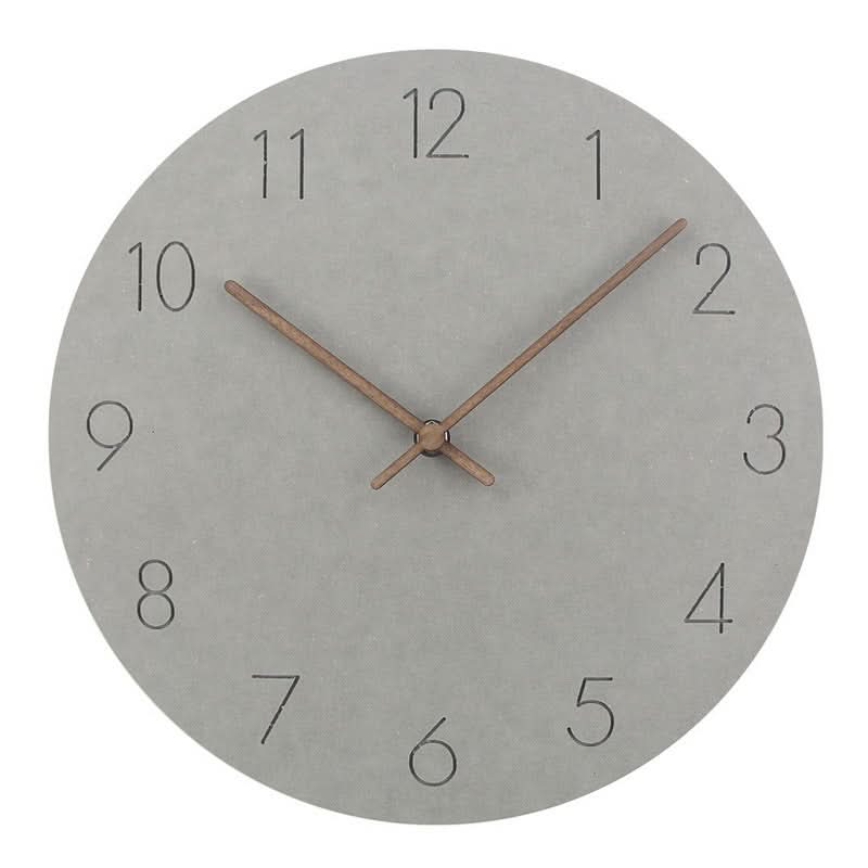Reloj de pared analógico redondo con números arábigos