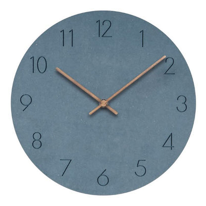 Reloj de pared analógico redondo con números arábigos