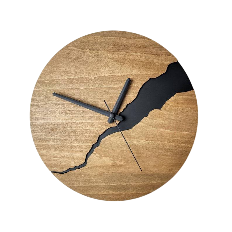 Reloj de pared circular con acabado de veta de madera