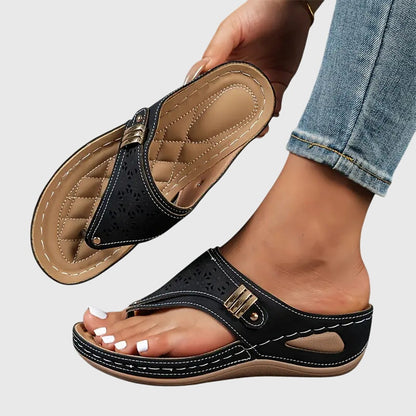 Sandalias de cuña tipo dedo para mujer con hebilla metálica