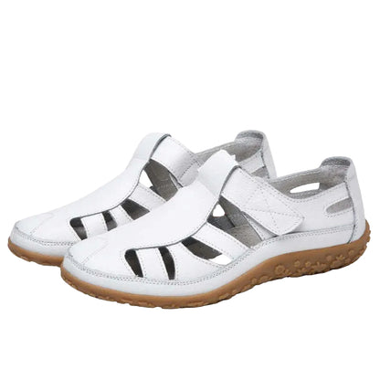 Sandalias para mujer con puntera cerrada y paneles recortados
