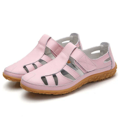 Sandalias para mujer con puntera cerrada y paneles recortados