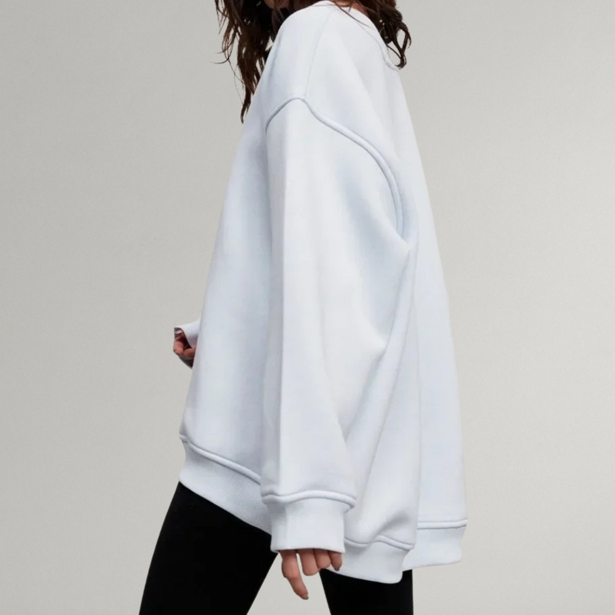Sudadera Oversize de Mujer - Cuello Redondo y Manga Larga