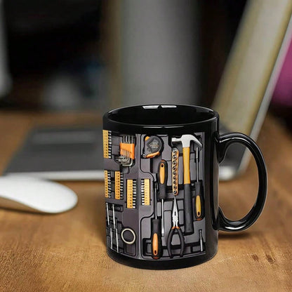 Taza con impresión envolvente de caja de herramientas