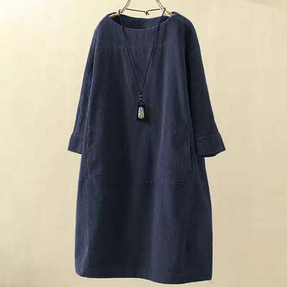 Vestido de mujer de manga larga con patrón acanalado