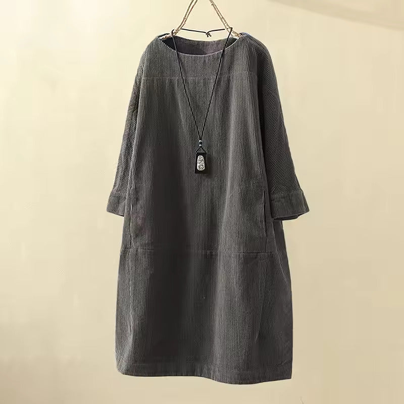 Vestido de mujer de manga larga con patrón acanalado