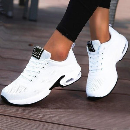 Zapatillas bajas para mujer con parte superior de malla