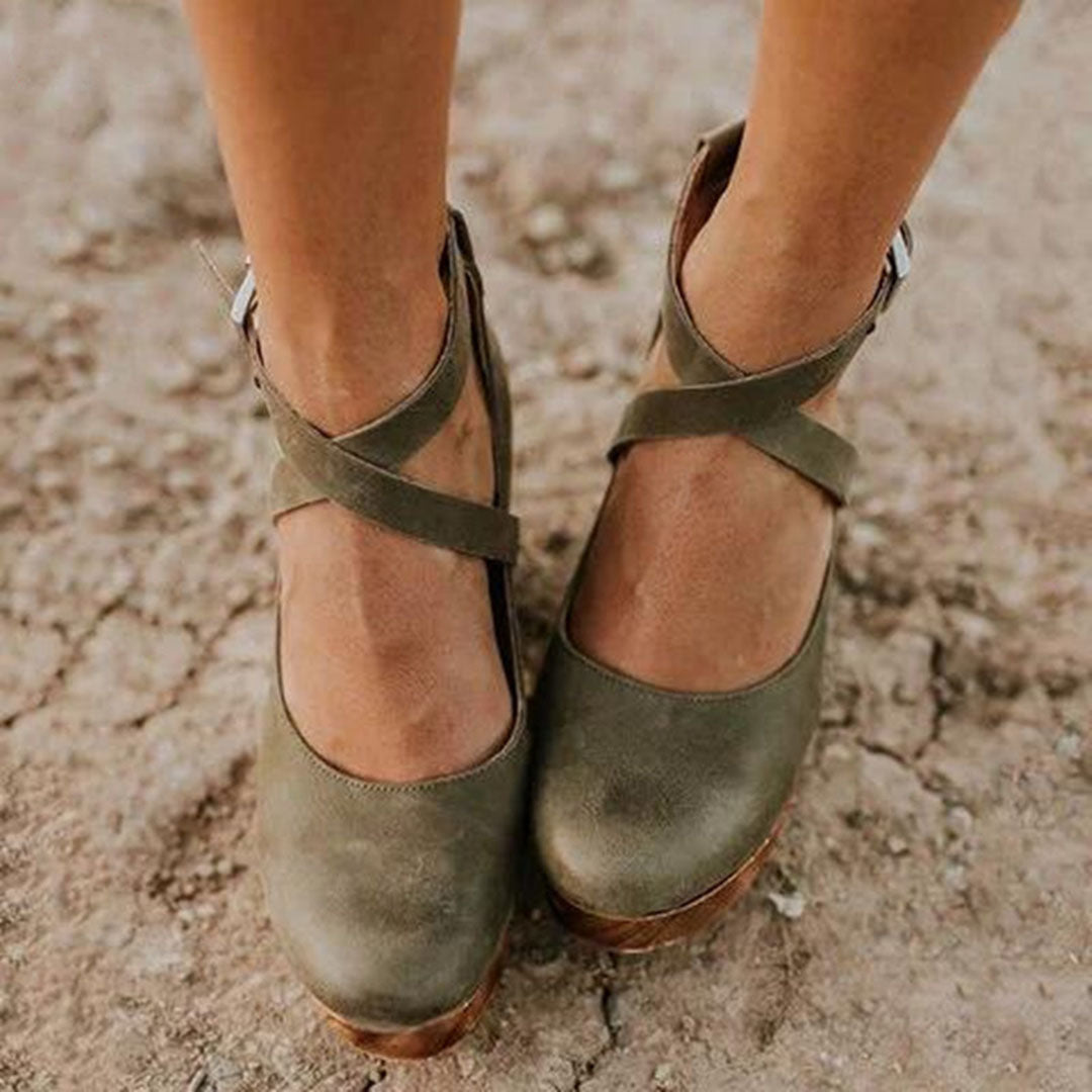 Zapatos para mujer con plataforma y correa al tobillo