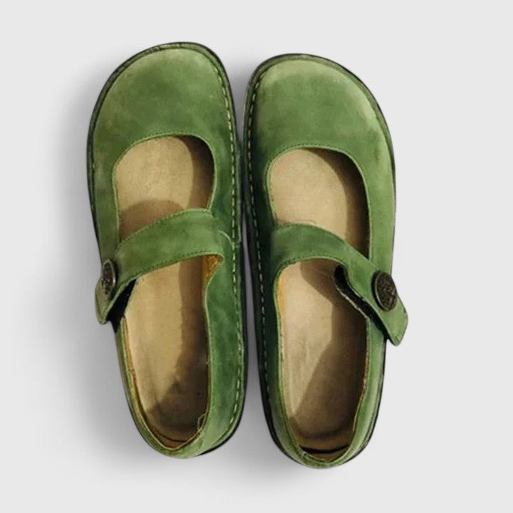 Zapatos para mujer con puntera redondeada y tira con botón